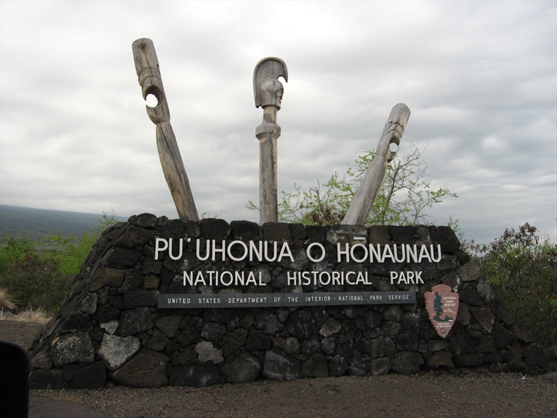 Pu'uhonua o Honaunau National Historical Park