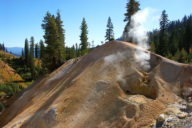 Lassen Volcanic National Park, Hiking, Geothermal Activity, California