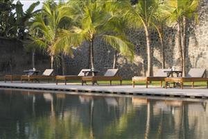 the pool at amangalle