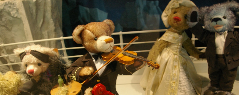 Jeju Teddy Bear Museum in Jungmun - Tours and Activities